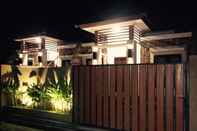 Exterior Homey Villa Banyuwangi - 2 Bedroom