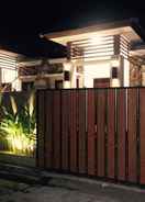 EXTERIOR_BUILDING Homey Villa Banyuwangi - 2 Bedroom