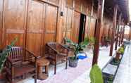 Lobby 7 Wooden Room at Ndalem Malioboro Guest House