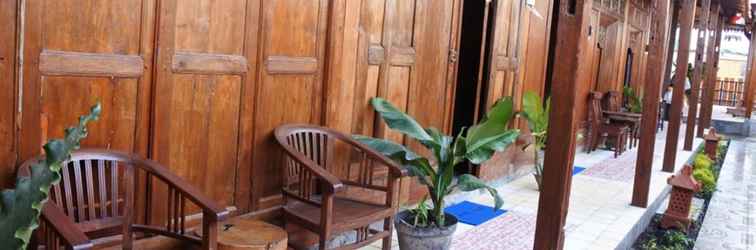 ล็อบบี้ Wooden Room at Ndalem Malioboro Guest House