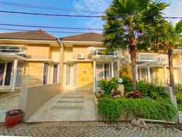 Villa Permata Garden C14 by N2K, SGD 40