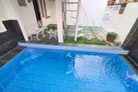 Kolam Renang Villa Metro 9C with private pool by N2K