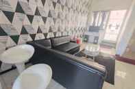 Bar, Kafe, dan Lounge Villa Metro 9C with private pool by N2K