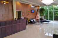 Lobby Tulip Inn Tomohon