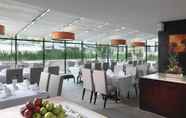 Restaurant 5 Micasa All Suite Hotel