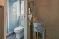 객실 내 욕실 Zhelter'BKK