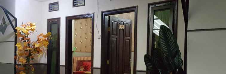 Lobi Comfort Room at Darmo Homestay Akbar