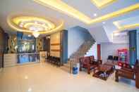 Lobi Grand Mandarin Inn