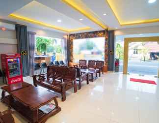 Lobi 2 Grand Mandarin Inn