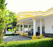 Exterior 4 La Diva Hotel - Sumedang