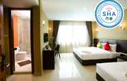 Bedroom 2 S Bangkok Hotel