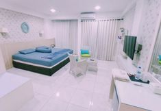 Bedroom 7 E'ROS HOTEL APARTEMEN at Grand Centerpoint Bekasi
