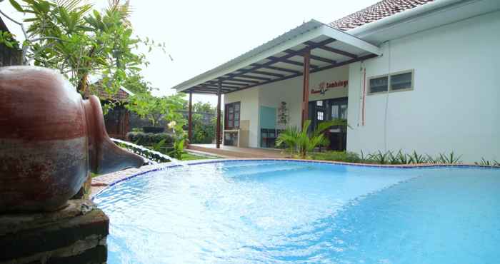 Kolam Renang Omah Sambilegi Homestay By The Grand Java