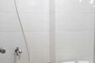 In-room Bathroom Apartemen Bassura City by MAX PROPERTY