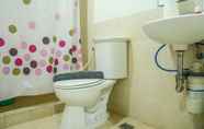 Toilet Kamar 7 2BR Green Central City Apartment