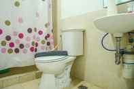 Toilet Kamar 2BR Green Central City Apartment