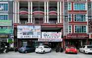 Luar Bangunan 6 Mr J Hotel Wakaf Che Yeh 2