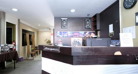 Lobby 2 Mr J Hotel Wakaf Che Yeh 2