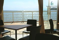 レストラン 7 Mahkota Kayong Hotel Sukadana