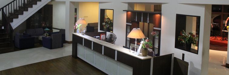 ロビー Mahkota Kayong Hotel Sukadana