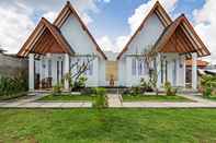 Bangunan White House Villa Bali