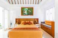 Bedroom White House Villa Bali