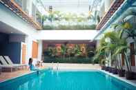 Swimming Pool Nonnee Hostel