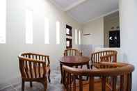 Common Space Family 5 Bedroom at Homestay Wardoyo