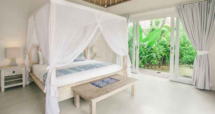 Bedroom Villa Escape at Sandy Bay Beach