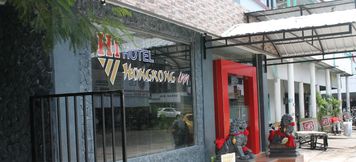 Exterior 3 HongKong Inn