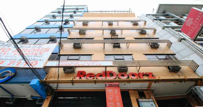 Exterior RedDoorz at Hotel Rosemarie