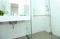 Toilet Kamar Gems Villa Ha Long