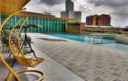Swimming Pool 2 Win Premier Hotel Mangga Besar