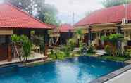 Kolam Renang 6 D Waktu House