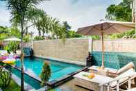 Swimming Pool The Syron Huts Lembongan