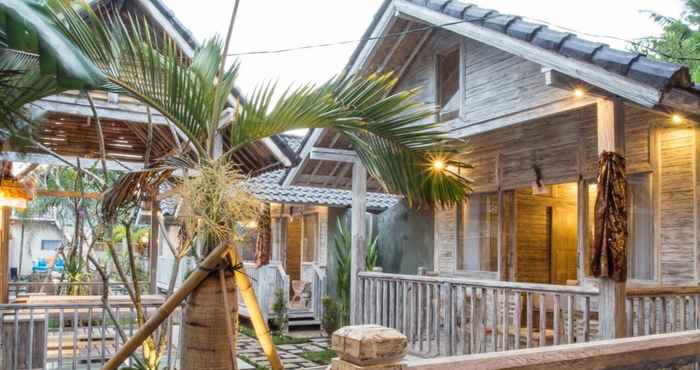 Exterior The Syron Huts Lembongan