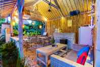 Lobi The Syron Huts Lembongan