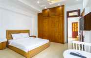 Bedroom 4 APA Saigon Hotel