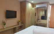 Bilik Tidur 3 Cozy Room at Candiland Apartment by Lodie