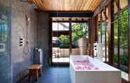 Toilet Kamar 4 HOSHINOYA Bali