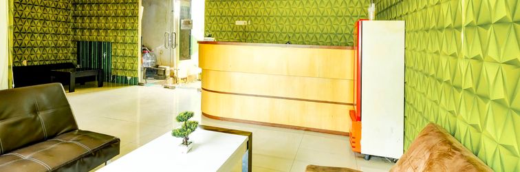 Lobby OYO 91240 Jogja Amazon Green 2