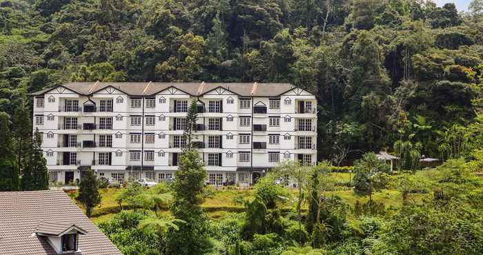 Exterior Parkland Apartments