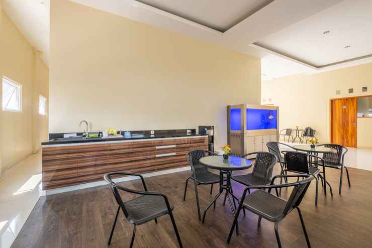 Oyo 1308 Darmo Near Rs Hermina Pasteur Cicendo Indonesia