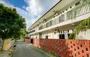 Exterior 3 Rn Syariah Guest House