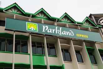 ภายนอกอาคาร 4 Parkland Express Hotel