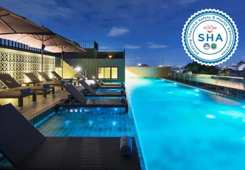 수영장 Chillax heritage hotel