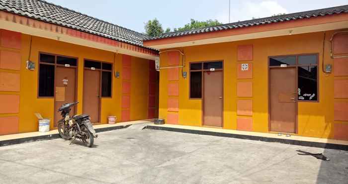 Exterior Pondok Aurel Homestay