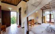 Kamar Tidur 6 Villa Manuk