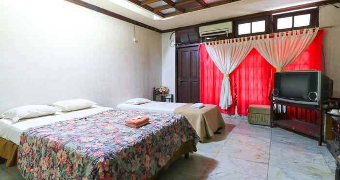 Bedroom Sinderella Hotel Balikpapan