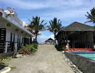 Bên ngoài 2 Damara Beach Front Resort